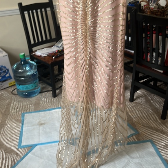 Formal gown-no Brand - Picture 6 of 8